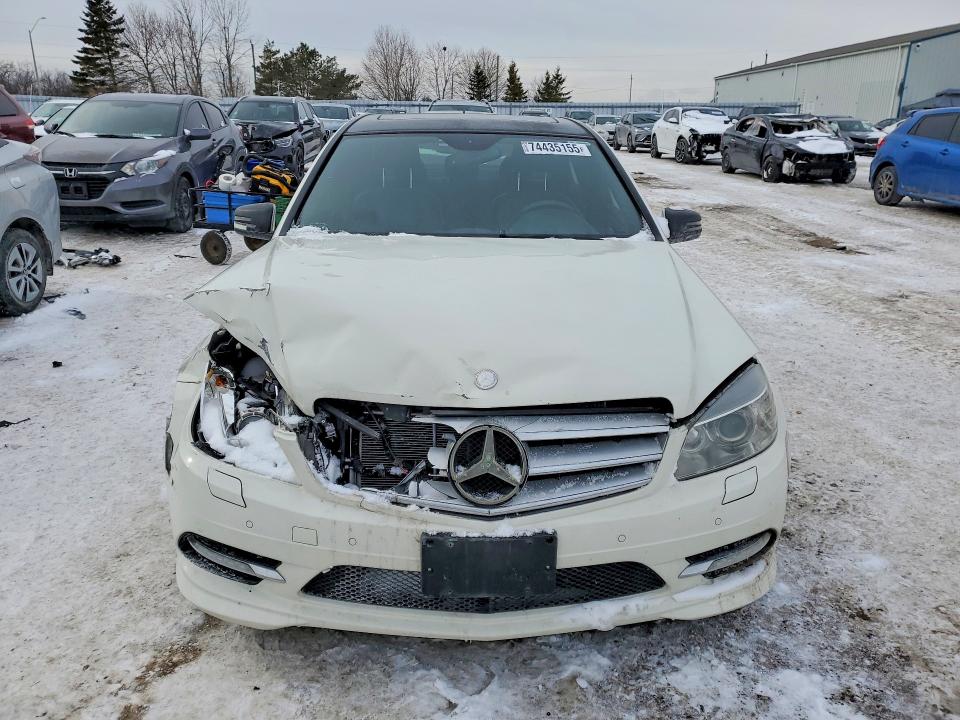 2011 Mercedes-benz C მანქანა იყიდება აუქციონზე, vin: WDDGF8BB2BA525929, აუქციონის ნომერი: 74435155