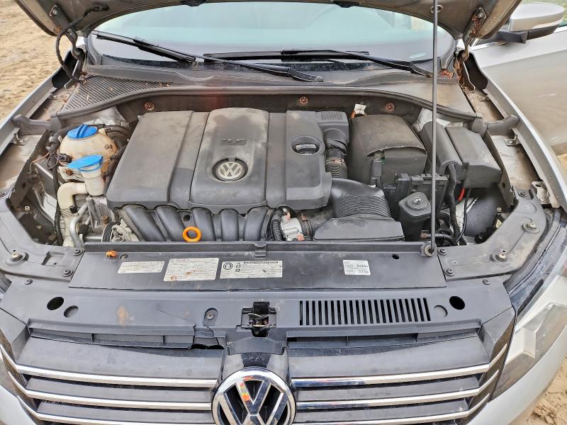 2013 Volkswagen Passat მანქანა იყიდება აუქციონზე, vin: 1VWBP7A38DC018415, აუქციონის ნომერი: 76747195