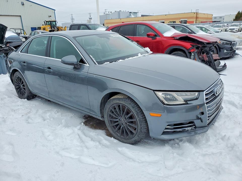 Продажа на аукционе авто 2017 Audi A4 2.0t Quattro 4dr, vin: WAUANAF43HN032197, номер лота: 76357935