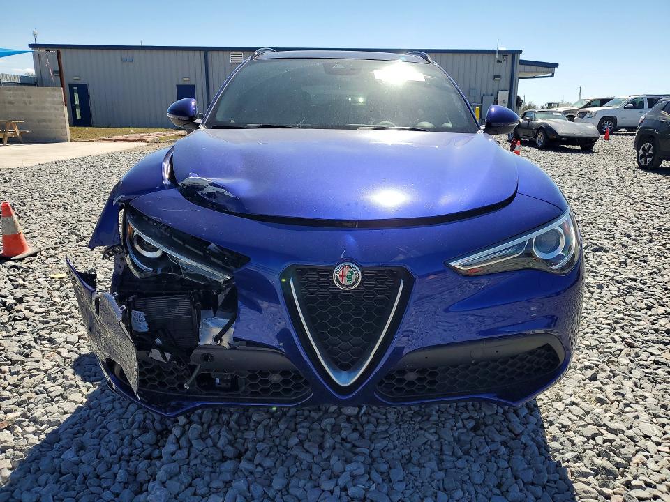 Продажа на аукционе авто 2022 Alfa Romeo Stelvio, vin: ZASPAKBN2N7D48761, номер лота: 78852465