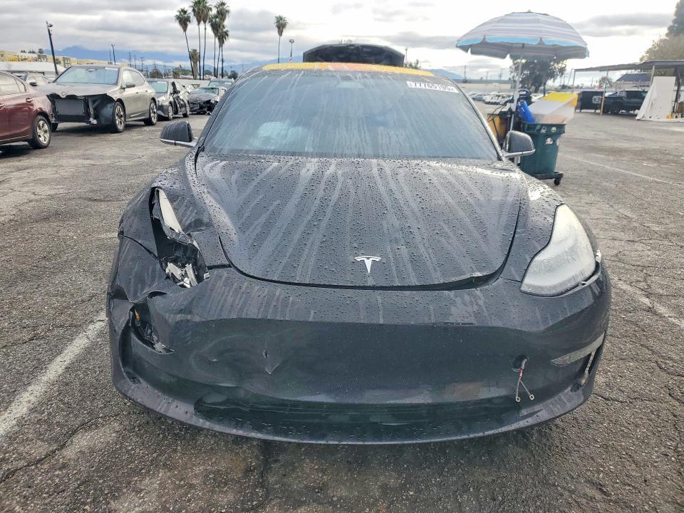 Продажа на аукционе авто 2018 Tesla Model 3, vin: 5YJ3E1EB2JF112476, номер лота: 77765195