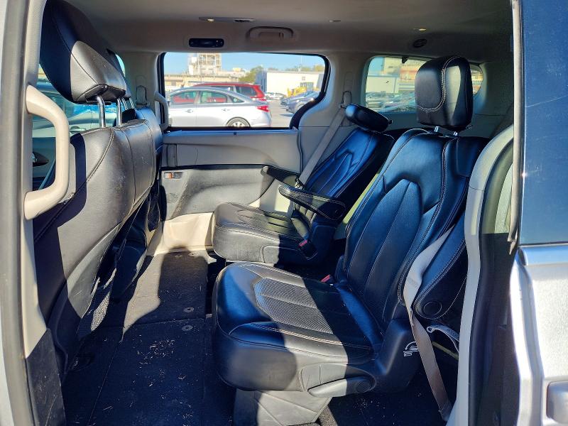 2020 Chrysler Voyager მანქანა იყიდება აუქციონზე, vin: 2C4RC1DG6LR260828, აუქციონის ნომერი: 75453105