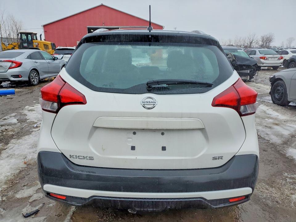 77002655 :رقم المزاد ، 3N1CP5CU0KL561912 vin ، 2019 Nissan Kicks مزاد بيع