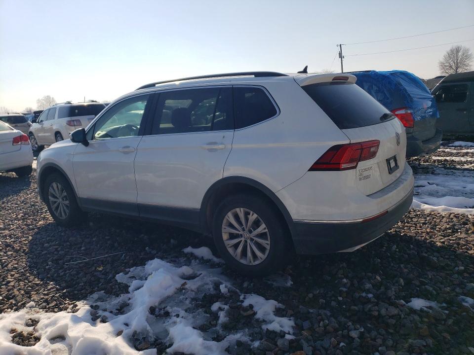 Продажа на аукционе авто 2018 Volkswagen Tiguan, vin: 3VV2B7AX7JM080260, номер лота: 76136815
