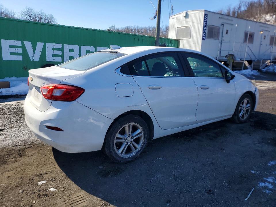 77406045 :رقم المزاد ، 1G1BE5SM7H7228807 vin ، 2017 Chevrolet Cruze مزاد بيع