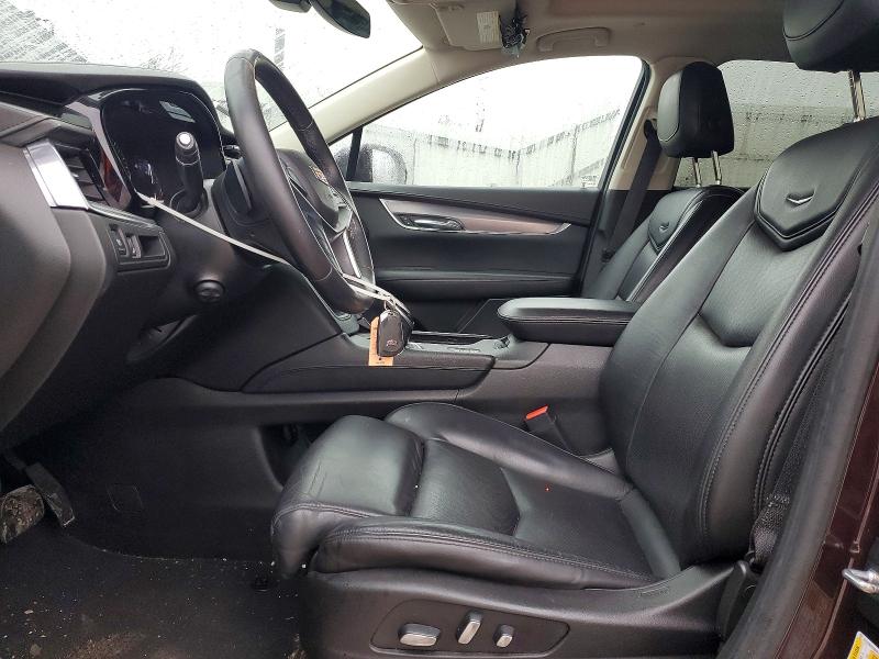 78052015 :رقم المزاد ، 1GYKNDRS0HZ318840 vin ، 2017 Cadillac Xt5 مزاد بيع