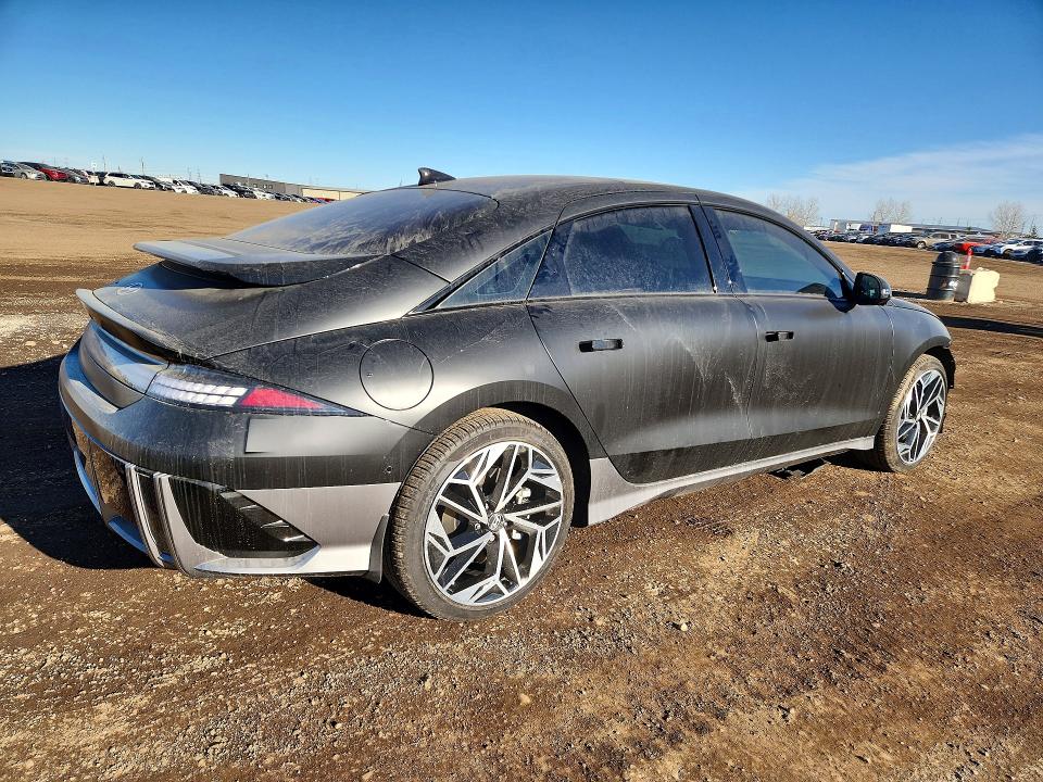 2025 Hyundai Ioniq 6 მანქანა იყიდება აუქციონზე, vin: KMHM54AC7SA101645, აუქციონის ნომერი: 76977915