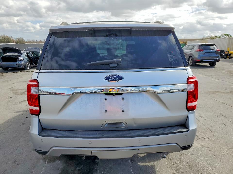 77661615 :رقم المزاد ، 1FMJU1HT9JEA12628 vin ، 2018 Ford Expedition مزاد بيع