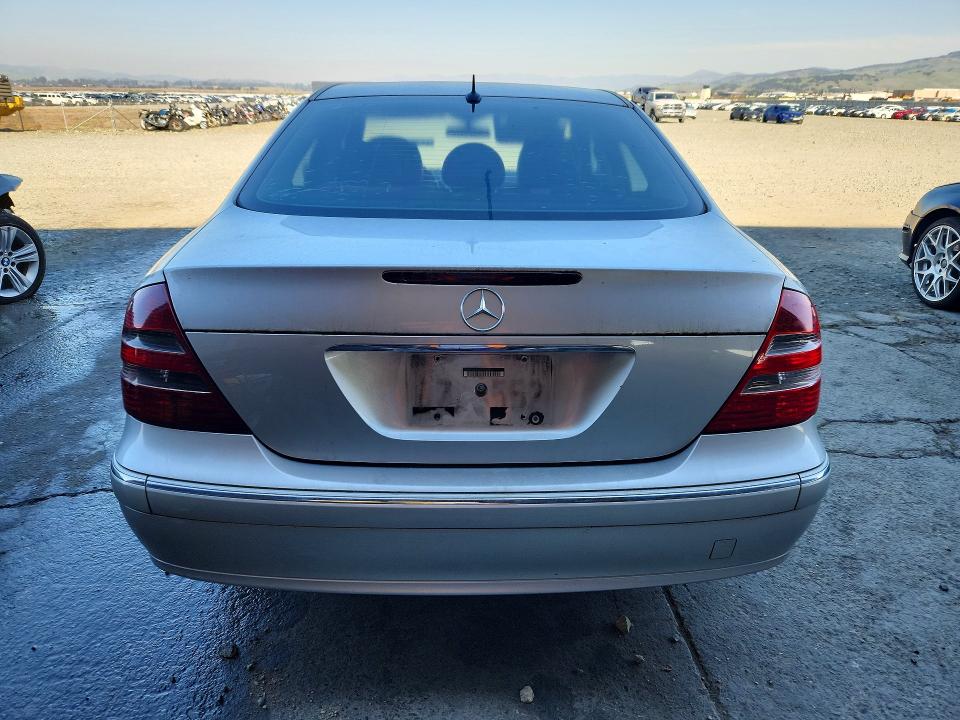 76203925 :رقم المزاد ، WDBUF65J53A130633 vin ، 2003 Mercedes-benz E مزاد بيع