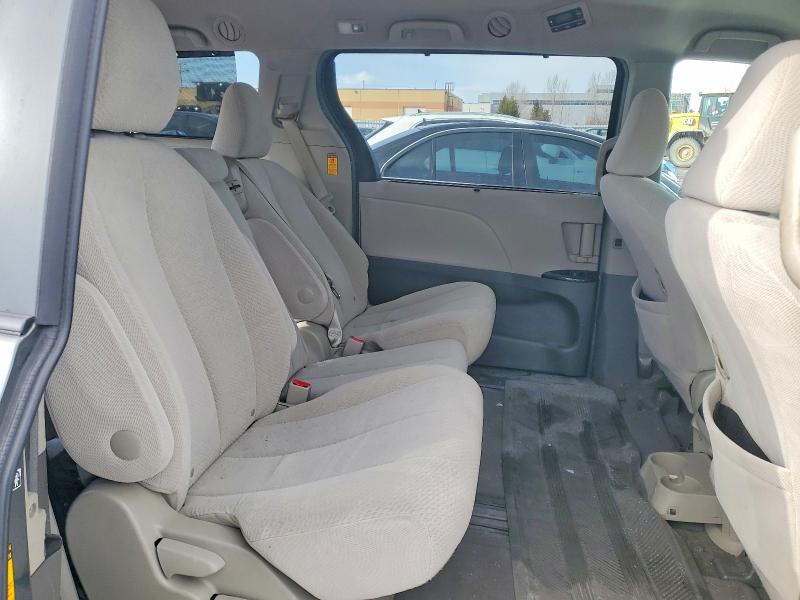 2014 Toyota Sienna მანქანა იყიდება აუქციონზე, vin: 5TDKK3DC4ES425766, აუქციონის ნომერი: 75596745