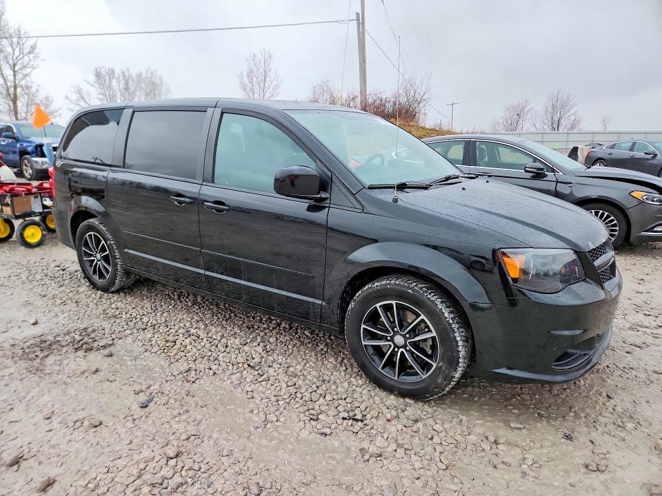 78073625 :رقم المزاد ، 2C4RDGBG6HR618598 vin ، 2017 Dodge Grand Caravan مزاد بيع