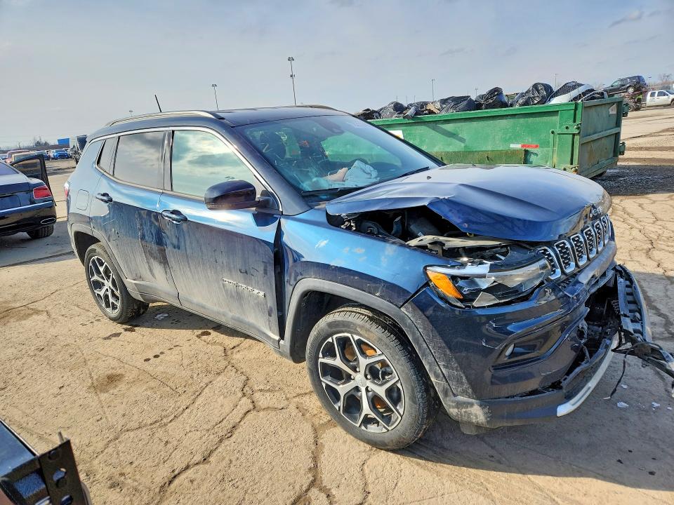 78331405 :رقم المزاد ، 3C4NJDCN1RT159238 vin ، 2024 Jeep Compass مزاد بيع