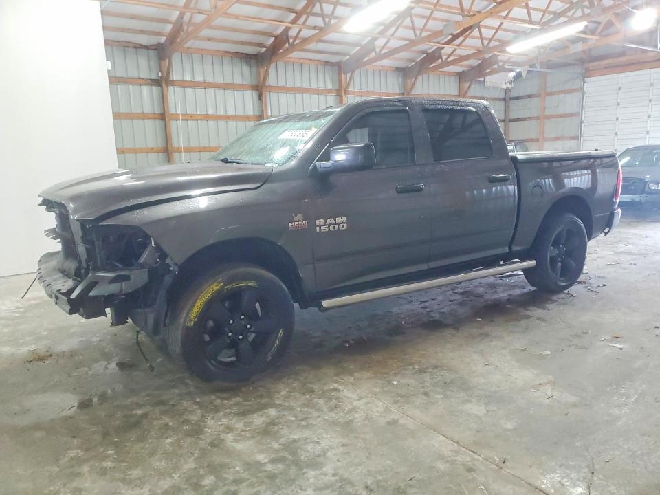 77850635 :رقم المزاد ، 3C6RR7KT9JG129873 vin ، 2018 Ram 1500 مزاد بيع