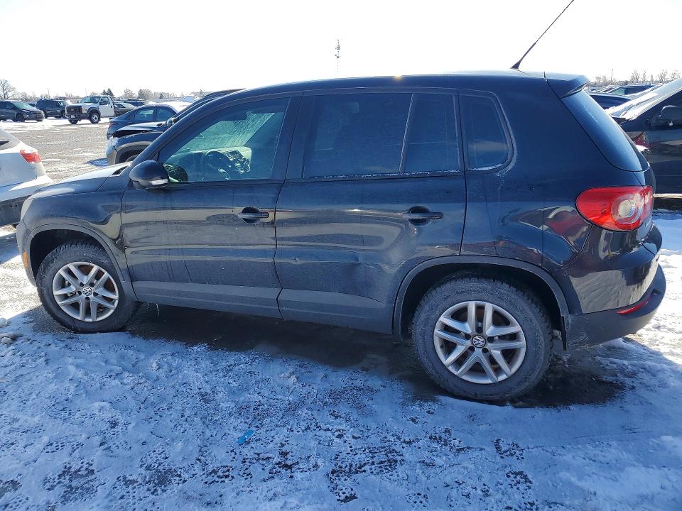 76933325 :رقم المزاد ، WVGBV7AX6BW511657 vin ، 2011 Volkswagen Tiguan مزاد بيع