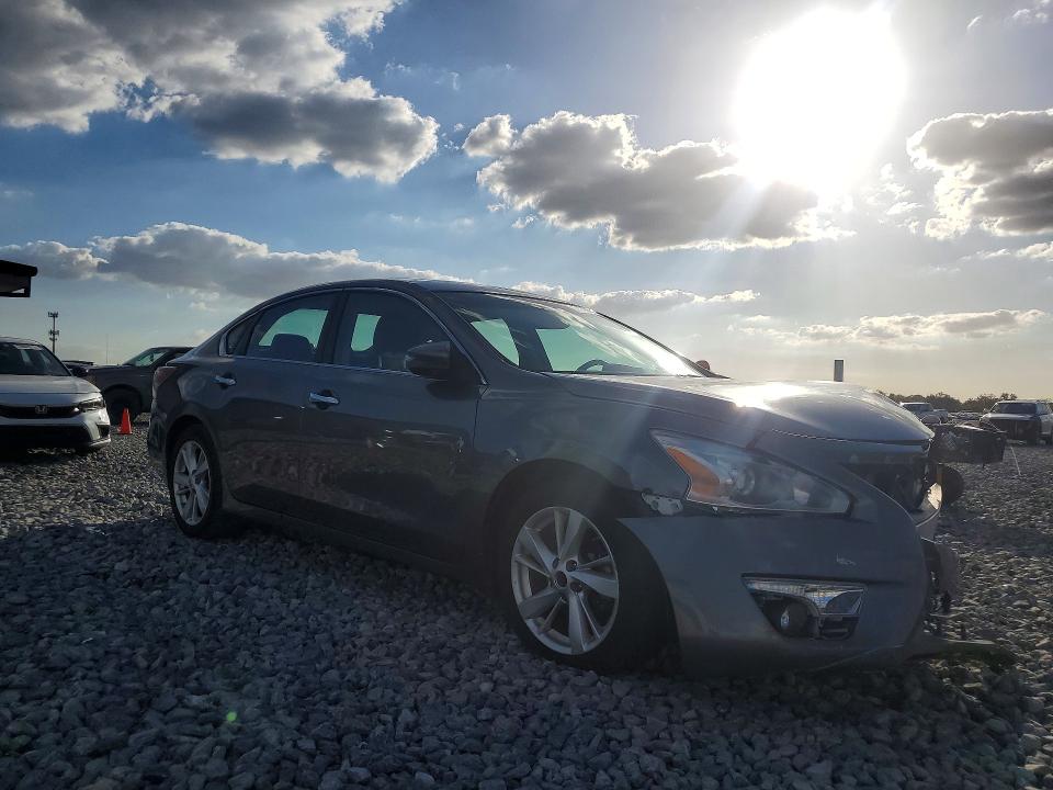 2015 Nissan Altima მანქანა იყიდება აუქციონზე, vin: 1N4AL3AP5FC440916, აუქციონის ნომერი: 77530645