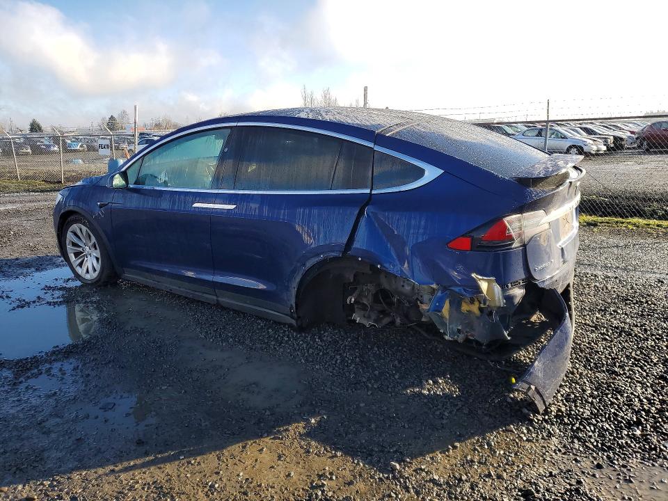 2018 Tesla Model X მანქანა იყიდება აუქციონზე, vin: 5YJXCBE21JF141190, აუქციონის ნომერი: 78491955