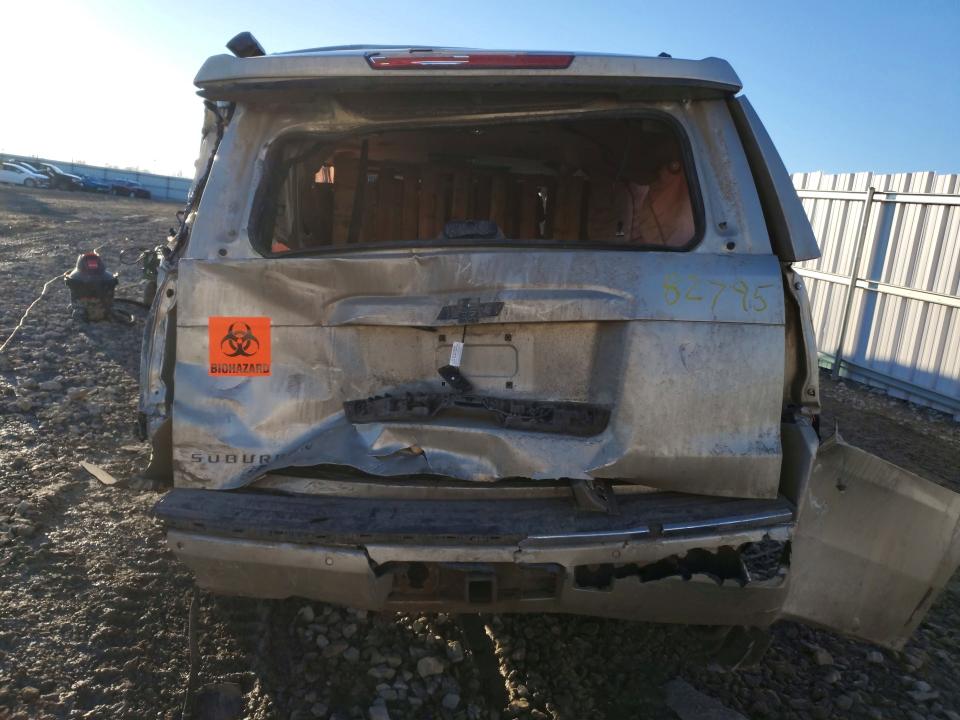 Продаж на аукціоні авто 2015 Chevrolet Suburban, vin: 1GNSKKKC8FR696219, номер лоту: 77104005