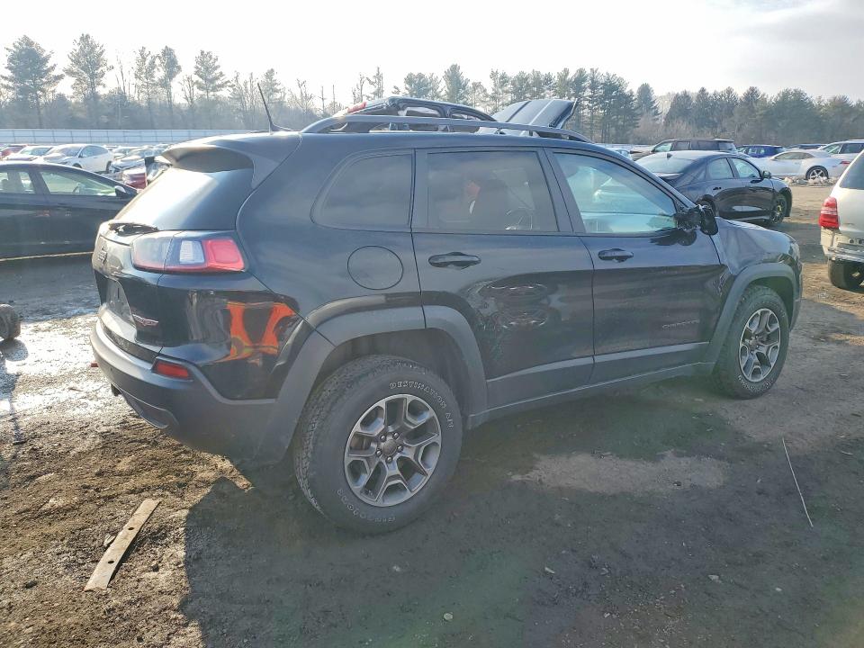 76762725 :رقم المزاد ، 1C4PJMBX3MD182143 vin ، 2021 Jeep Cherokee مزاد بيع