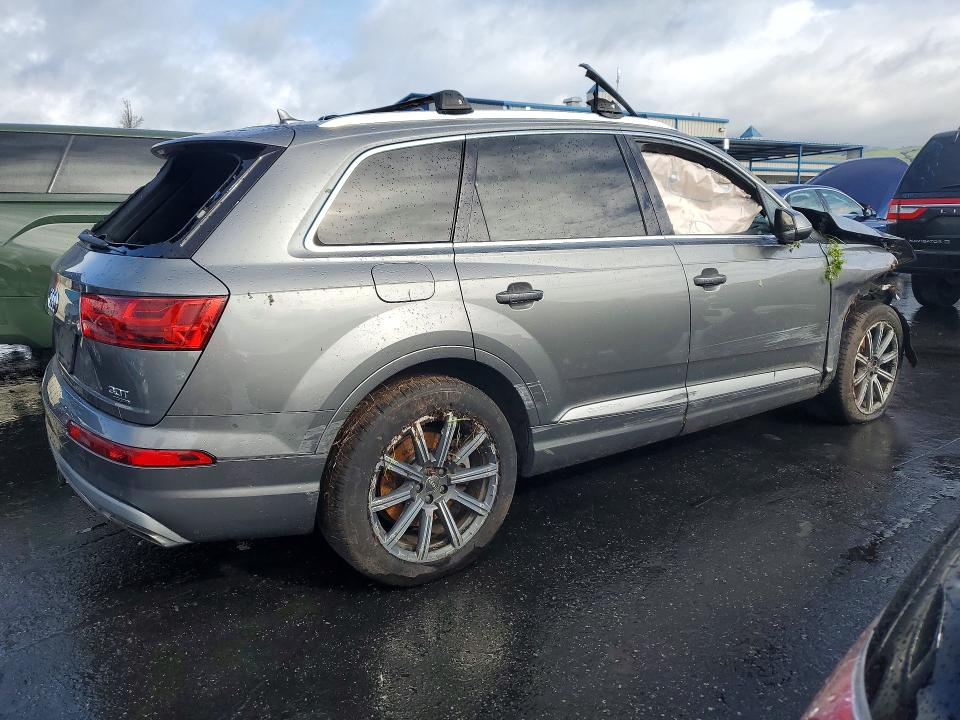 Aukcja sprzedaży 2017 Audi Q7, vin: WA1LAAF76HD016125, numer aukcji: 77797375