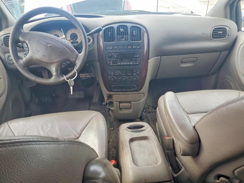 77114125 :رقم المزاد ، 2C8GP54L42R798652 vin ، 2002 Chrysler Town & Country مزاد بيع