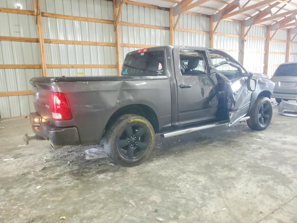 77850635 :رقم المزاد ، 3C6RR7KT9JG129873 vin ، 2018 Ram 1500 مزاد بيع