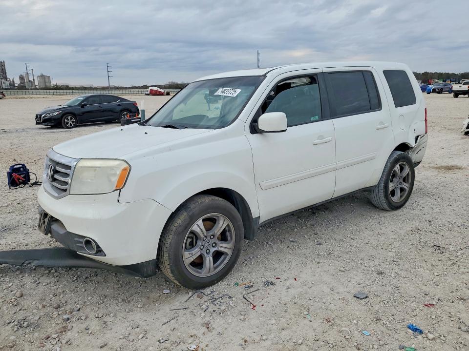74039725 :رقم المزاد ، 5FNYF3H50CB017101 vin ، 2012 Honda Pilot مزاد بيع