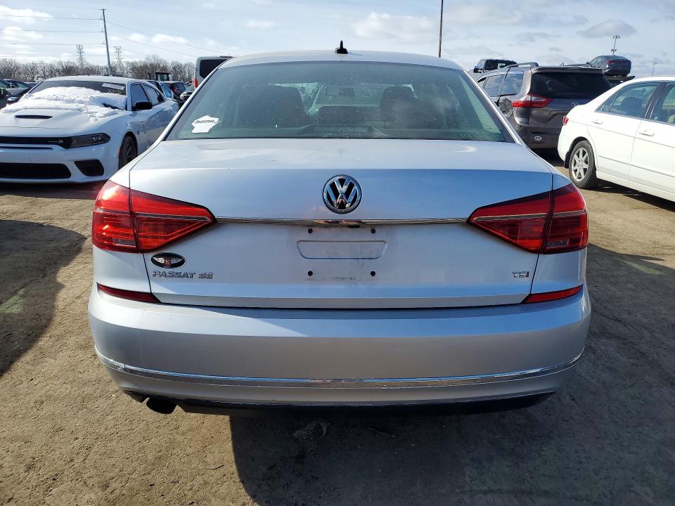 76341145 :رقم المزاد ، 1VWBS7A3XGC063665 vin ، 2016 Volkswagen Passat مزاد بيع