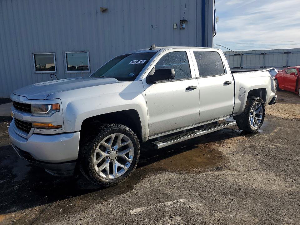 Продажа на аукционе авто 2018 Chevrolet Silverado, vin: 3GCUKPEC9JG132968, номер лота: 77021135