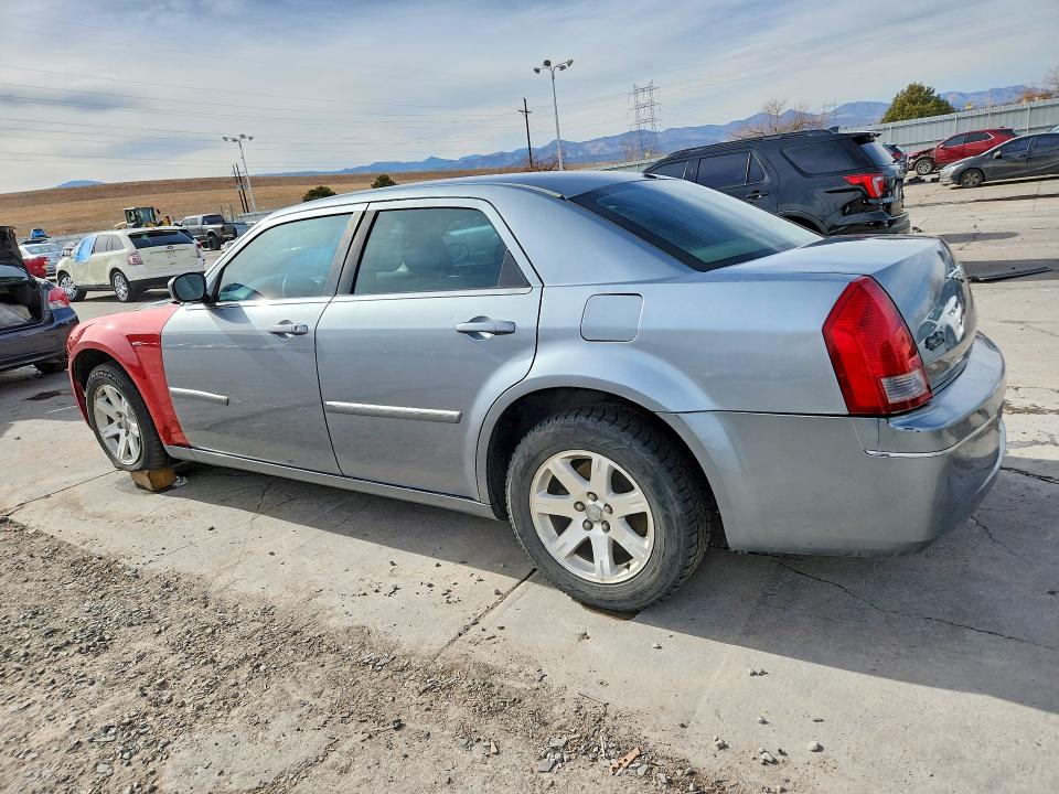 2006 Chrysler 300 მანქანა იყიდება აუქციონზე, vin: 2C3KA53G36H501002, აუქციონის ნომერი: 77568845