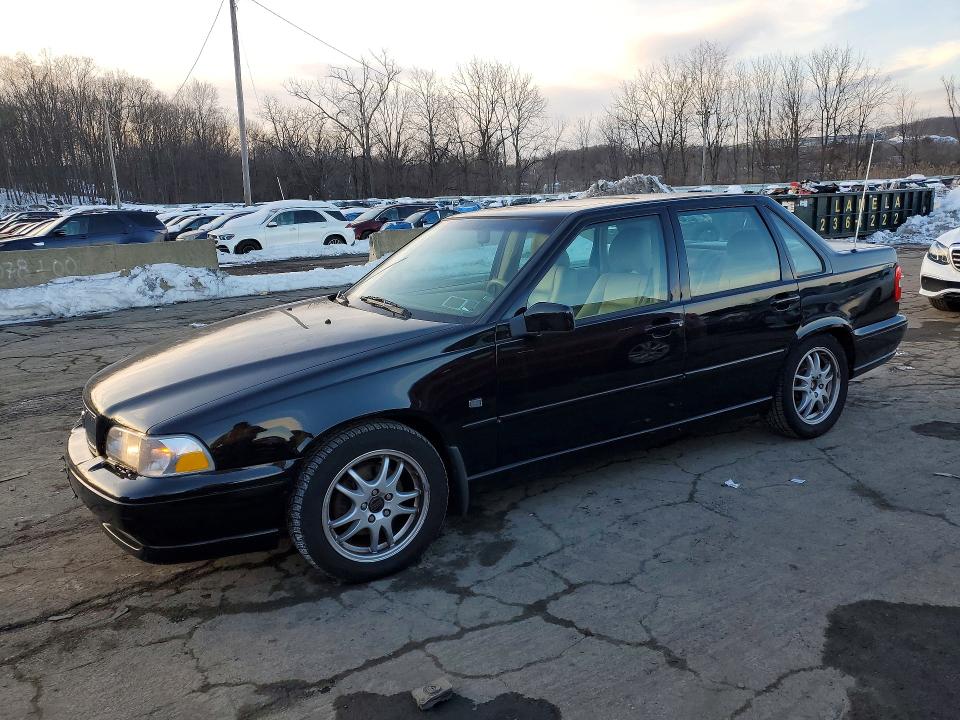 75781345 :رقم المزاد ، YV1LS56D7Y2667110 vin ، 2000 Volvo S70 مزاد بيع