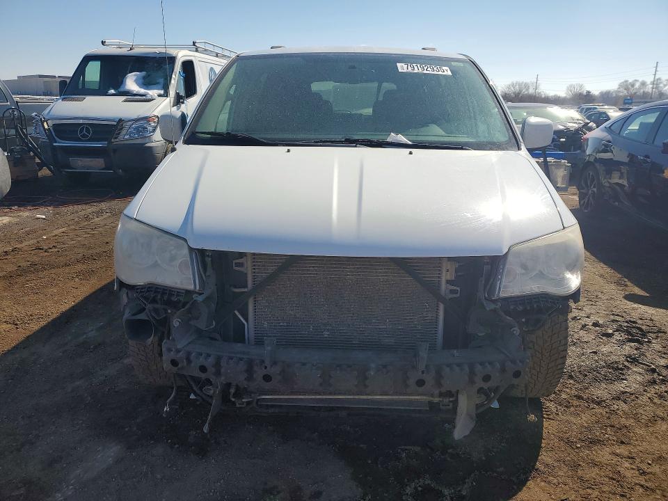 79192935 :رقم المزاد ، 2C4RC1BG2ER442600 vin ، 2014 Chrysler Town & Country مزاد بيع