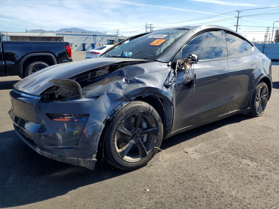 78291465 :رقم المزاد ، 7SAYGDED3TF389081 vin ، 2026 Tesla Model Y مزاد بيع