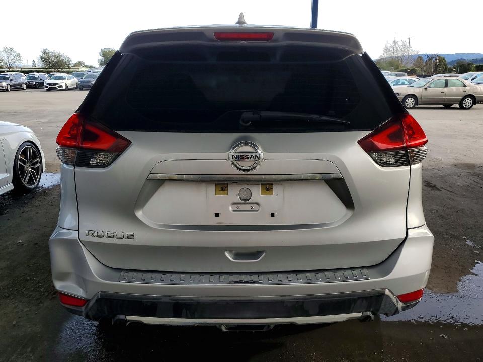 78095695 :رقم المزاد ، KNMAT2MT5JP529478 vin ، 2018 Nissan Rogue مزاد بيع