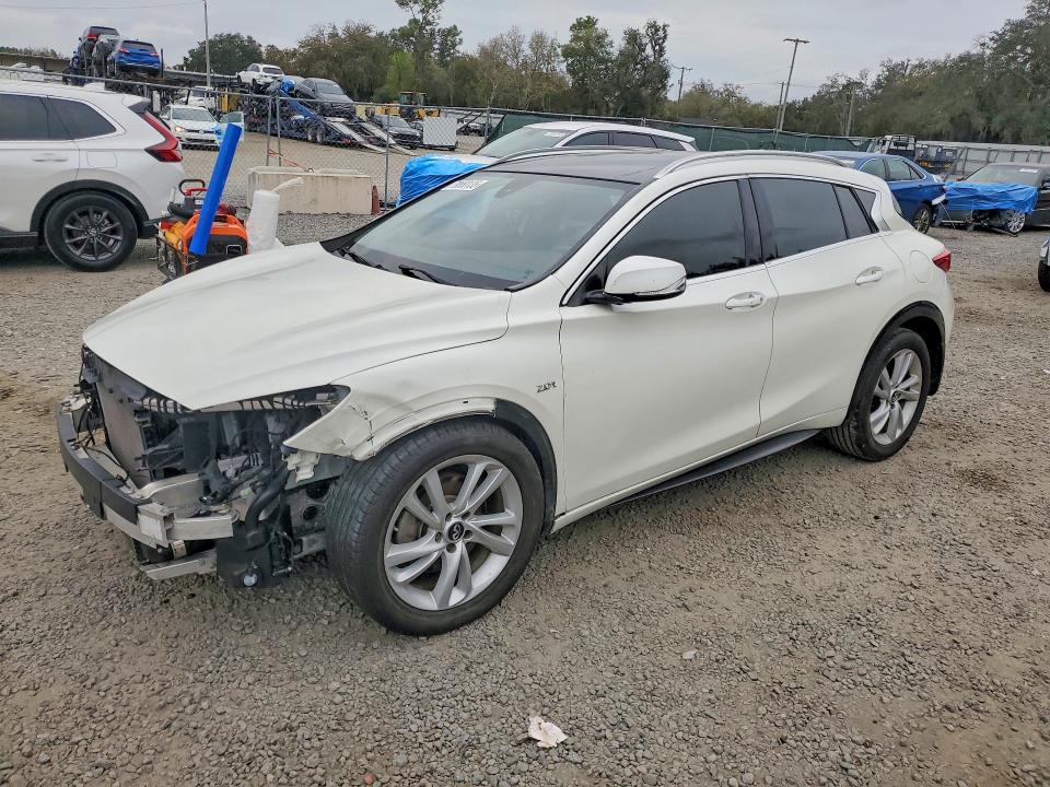 79550135 :رقم المزاد ، SJKCH5CP2JA004989 vin ، 2018 Infiniti Qx30 مزاد بيع