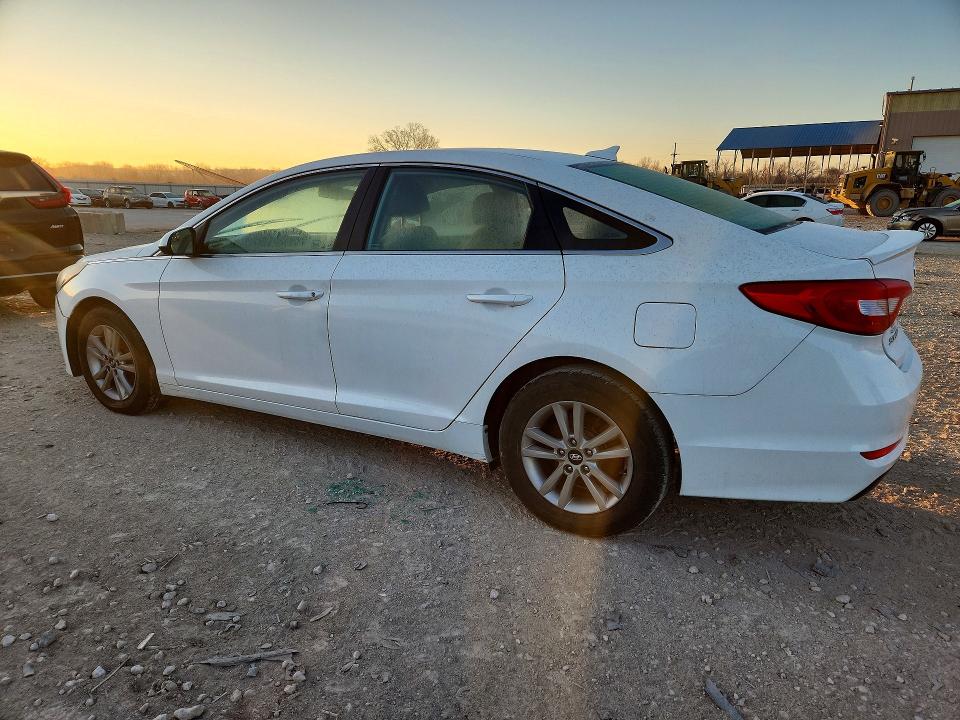 Продажа на аукционе авто 2015 Hyundai Sonata, vin: 5NPE24AF5FH038345, номер лота: 79102405