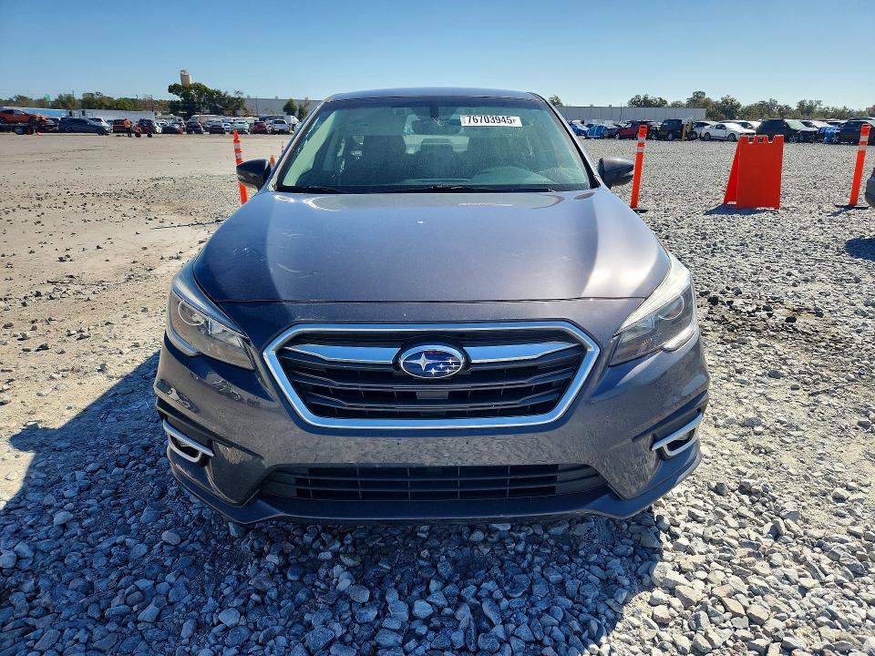 Продаж на аукціоні авто 2018 Subaru Legacy, vin: 4S3BNAF65J3011877, номер лоту: 76703945