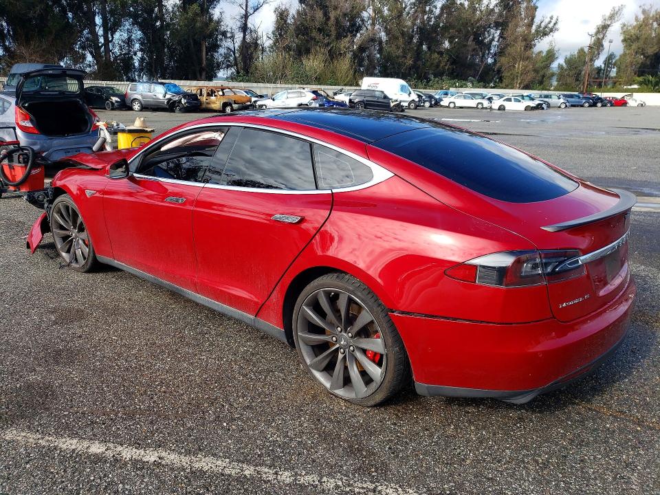 2015 Tesla Model S მანქანა იყიდება აუქციონზე, vin: 5YJSA1H27FFP70191, აუქციონის ნომერი: 77311725