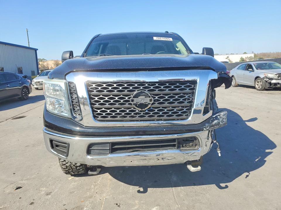 76874905 :رقم المزاد ، 1N6BA1RP1HN512664 vin ، 2017 Nissan Titan Xd مزاد بيع