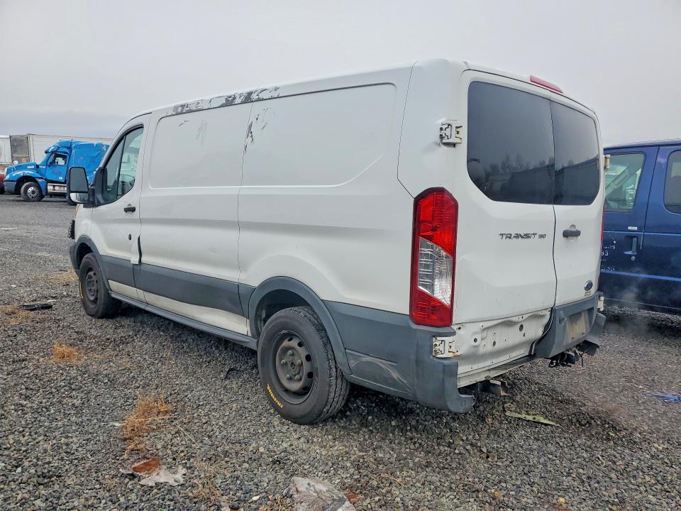 49791626 :رقم المزاد ، 1FTYE1YM5HKA56758 vin ، 2017 Ford Transit مزاد بيع