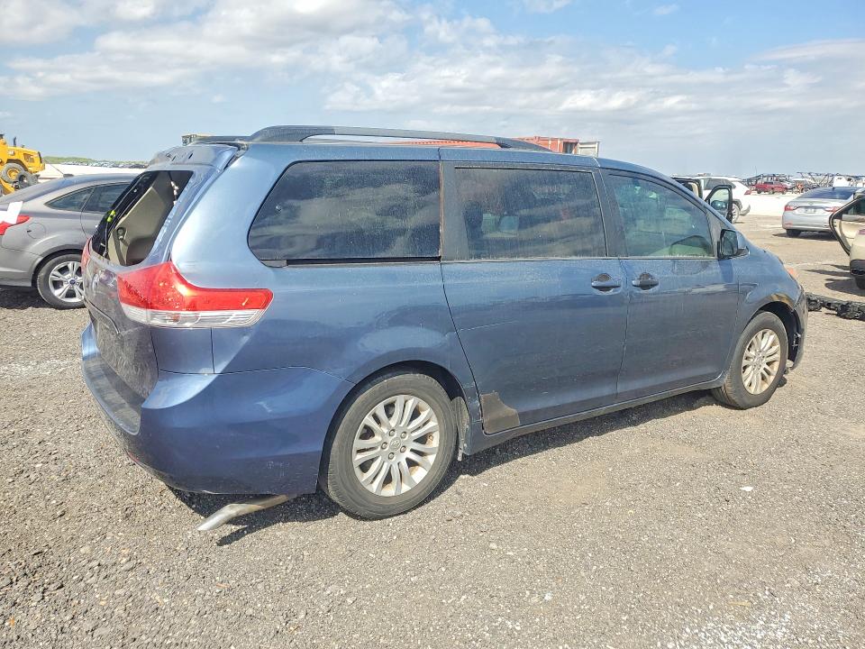 78521105 :رقم المزاد ، 5TDYK3DC2ES508123 vin ، 2014 Toyota Sienna مزاد بيع