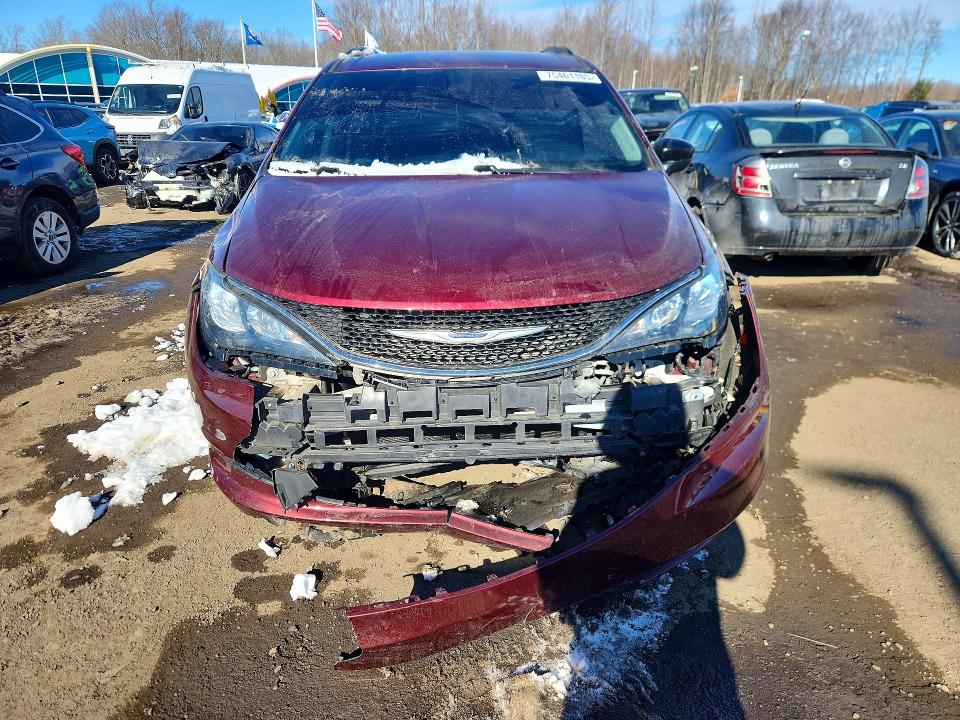 Продажа на аукционе авто 2020 Chrysler Voyager, vin: 2C4RC1DG3LR257031, номер лота: 75461105
