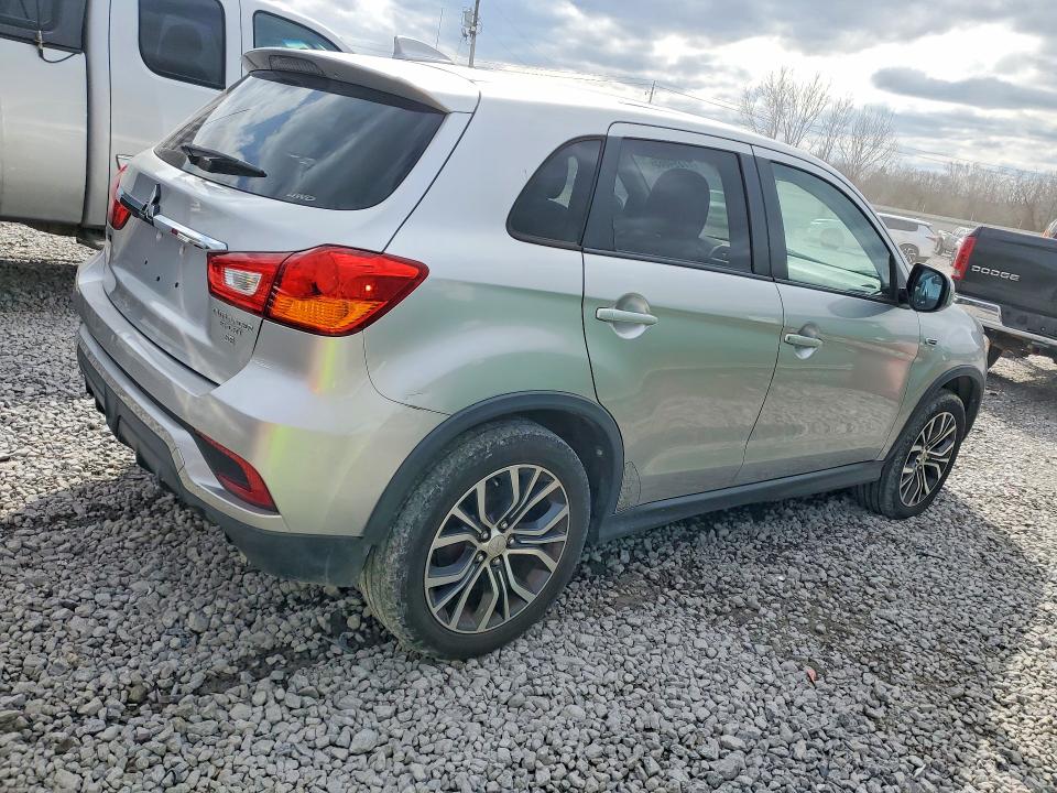 Продаж на аукціоні авто 2018 Mitsubishi Outlander Sport, vin: JA4AR3AW1JU001080, номер лоту: 77894865