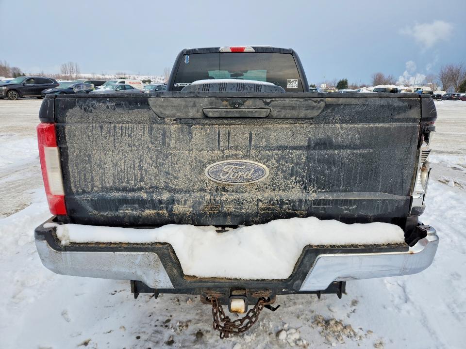 75588085 :رقم المزاد ، 1FT7W2BT9HEE60000 vin ، 2017 Ford F250 مزاد بيع