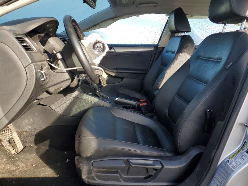 77389255 :رقم المزاد ، 3VWD07AJ9FM255718 vin ، 2015 Volkswagen Jetta مزاد بيع