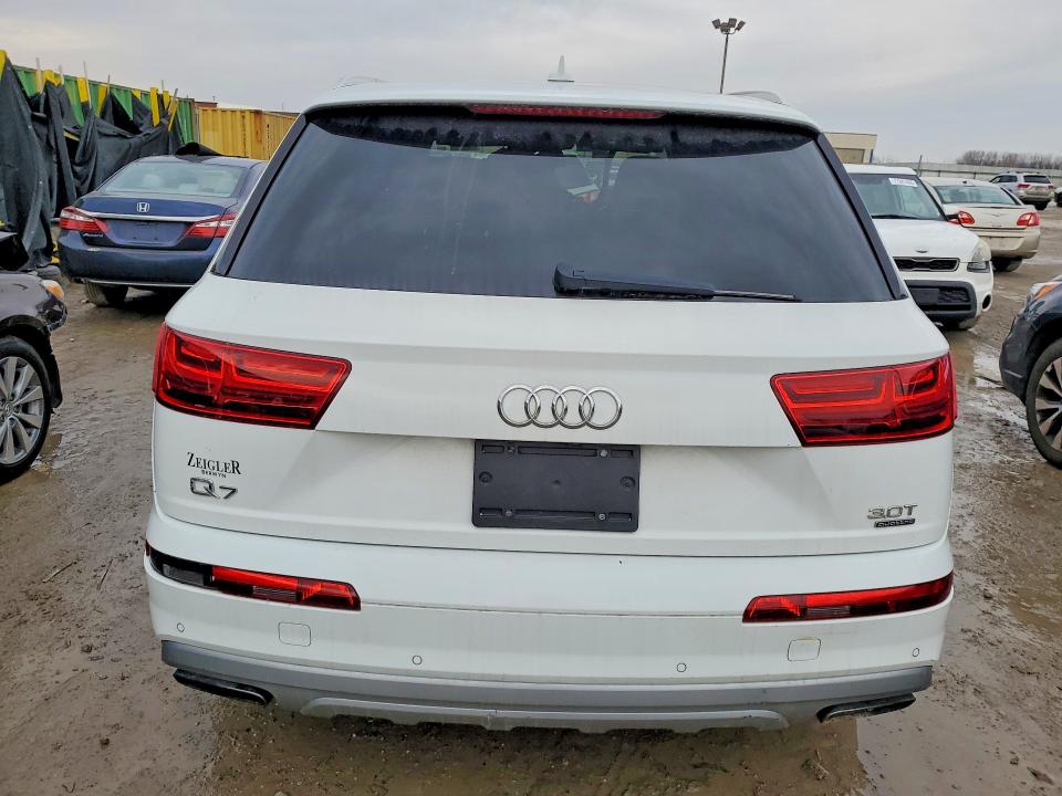 Продажа на аукционе авто 2017 Audi Q7, vin: WA1LAAF73HD035313, номер лота: 77579935