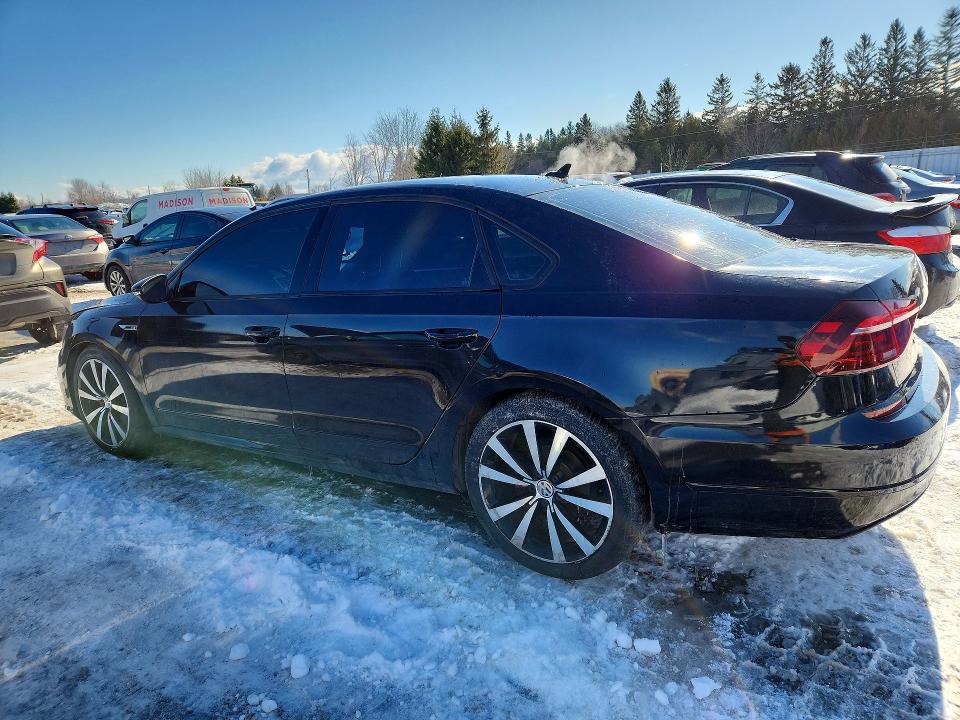 72959885 :رقم المزاد ، 1VWJM7A36JC032569 vin ، 2018 Volkswagen Passat مزاد بيع