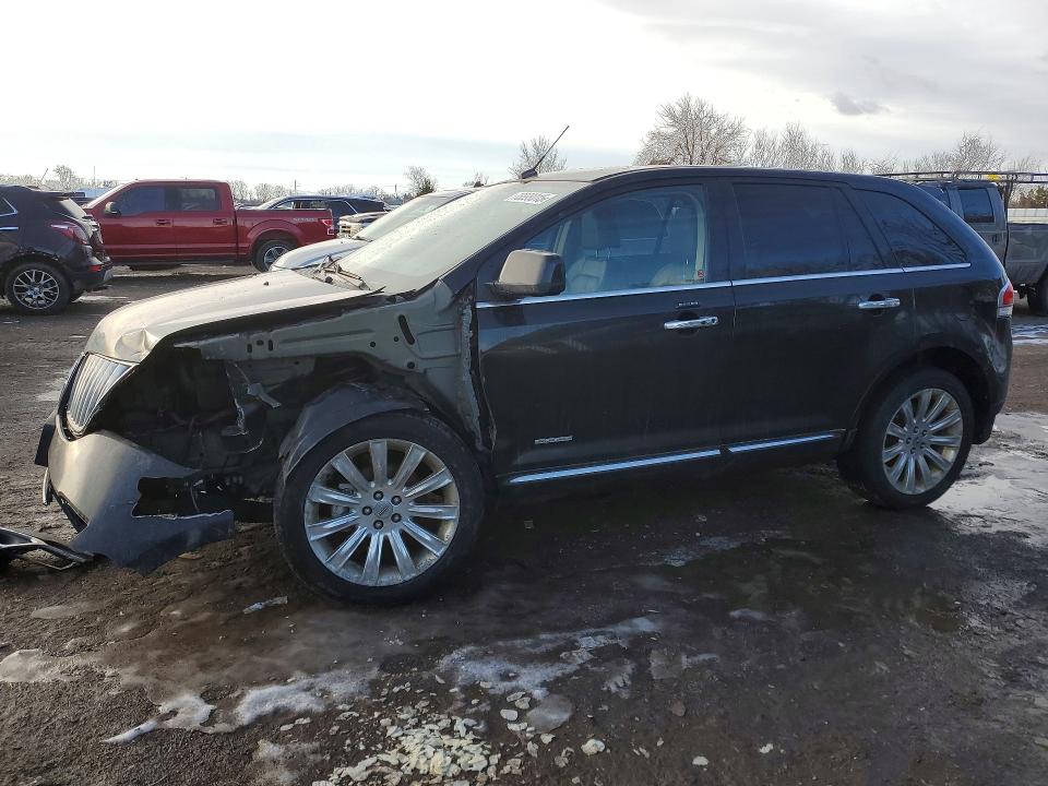 78899015 :رقم المزاد ، 2LMDJ8JK4BBJ03100 vin ، 2011 Lincoln Townhouse Mkx مزاد بيع