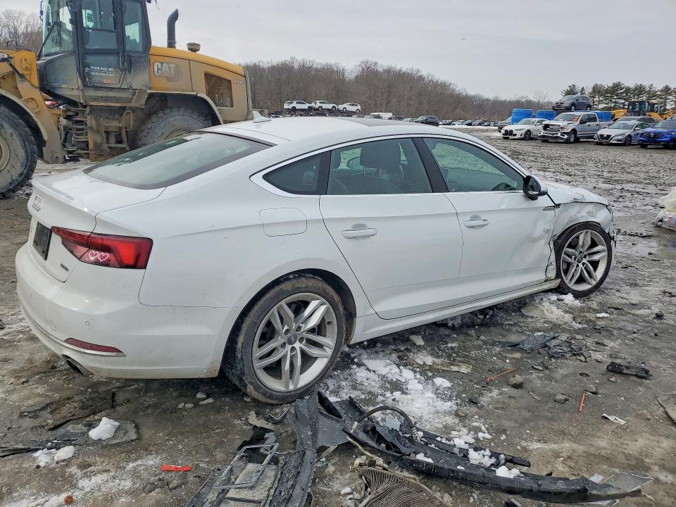 2019 Audi A5 მანქანა იყიდება აუქციონზე, vin: WAUBNCF57KA100055, აუქციონის ნომერი: 76241795