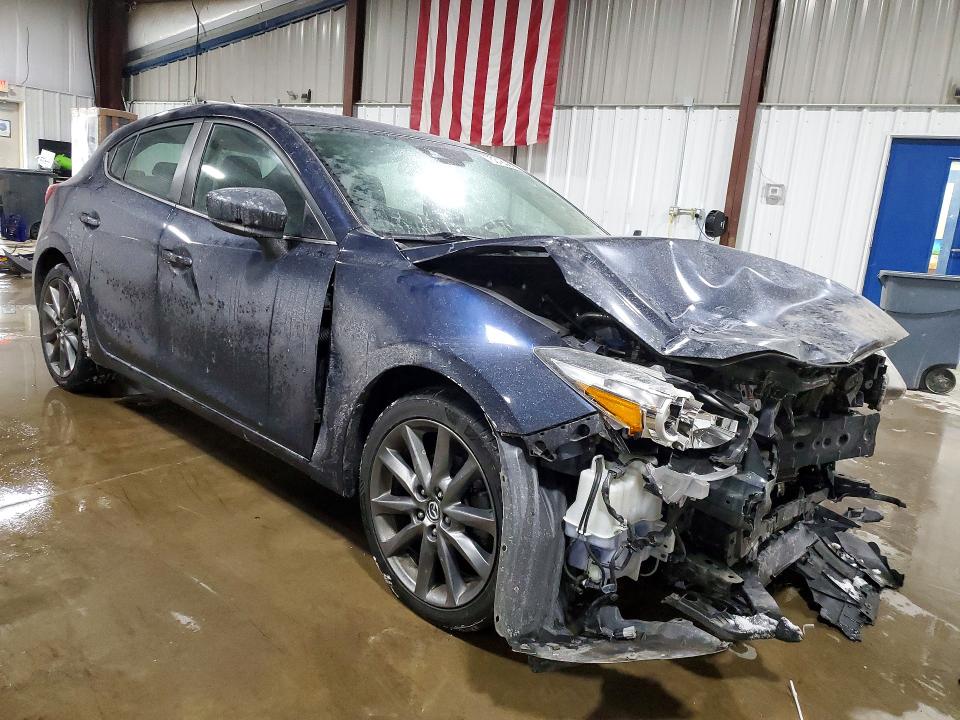 75318085 :رقم المزاد ، 3MZBN1L3XJM274663 vin ، 2018 Mazda 3 مزاد بيع