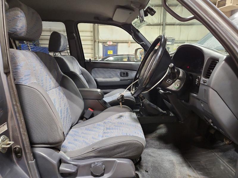 78868335 :رقم المزاد ، LN1670008033 vin ، 1998 Toyota Hilux مزاد بيع